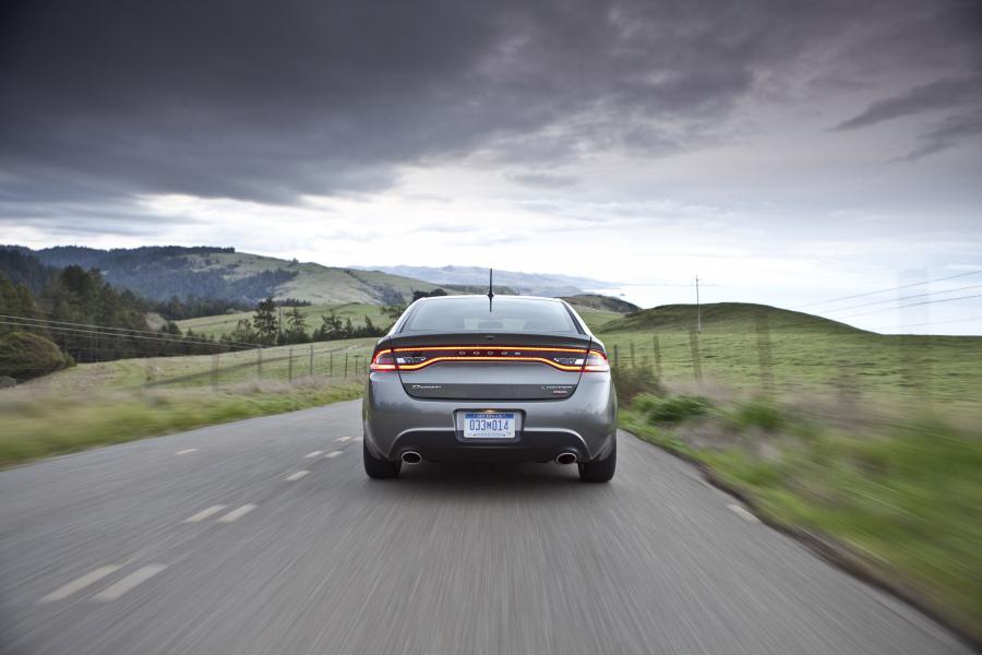  Dodge Dart Aero 2013 года  (фото 2 из 20)